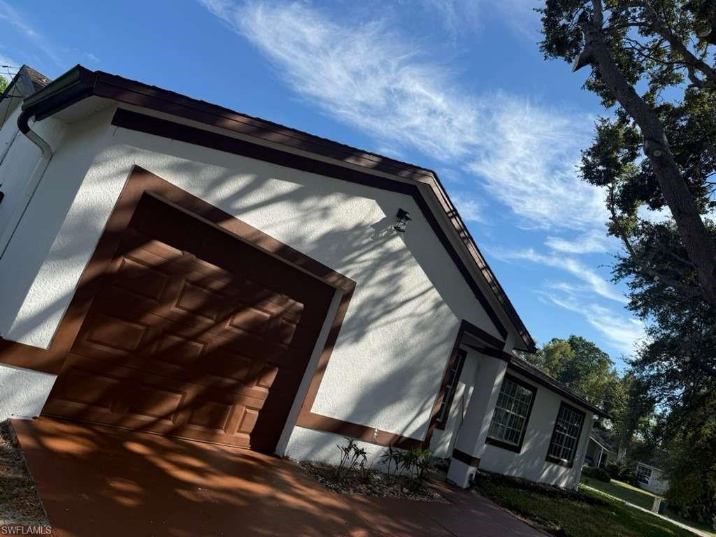 3190 52ND LN SW